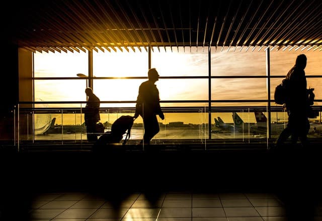Flughafen Düsseldorf Parken Ankunft & Bringen